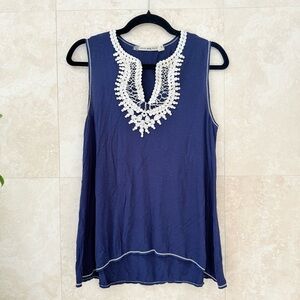 Chelsea & Violet Navy Sleeveless Top White Crochet Lace V-Neck Boho Medium